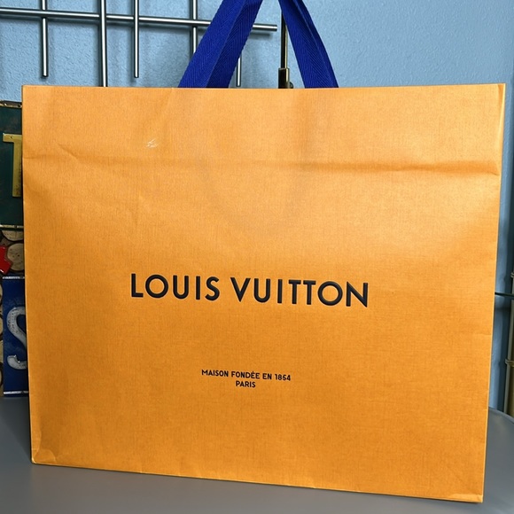 Louis Vuitton Shopping Bag - Picture 3 of 7